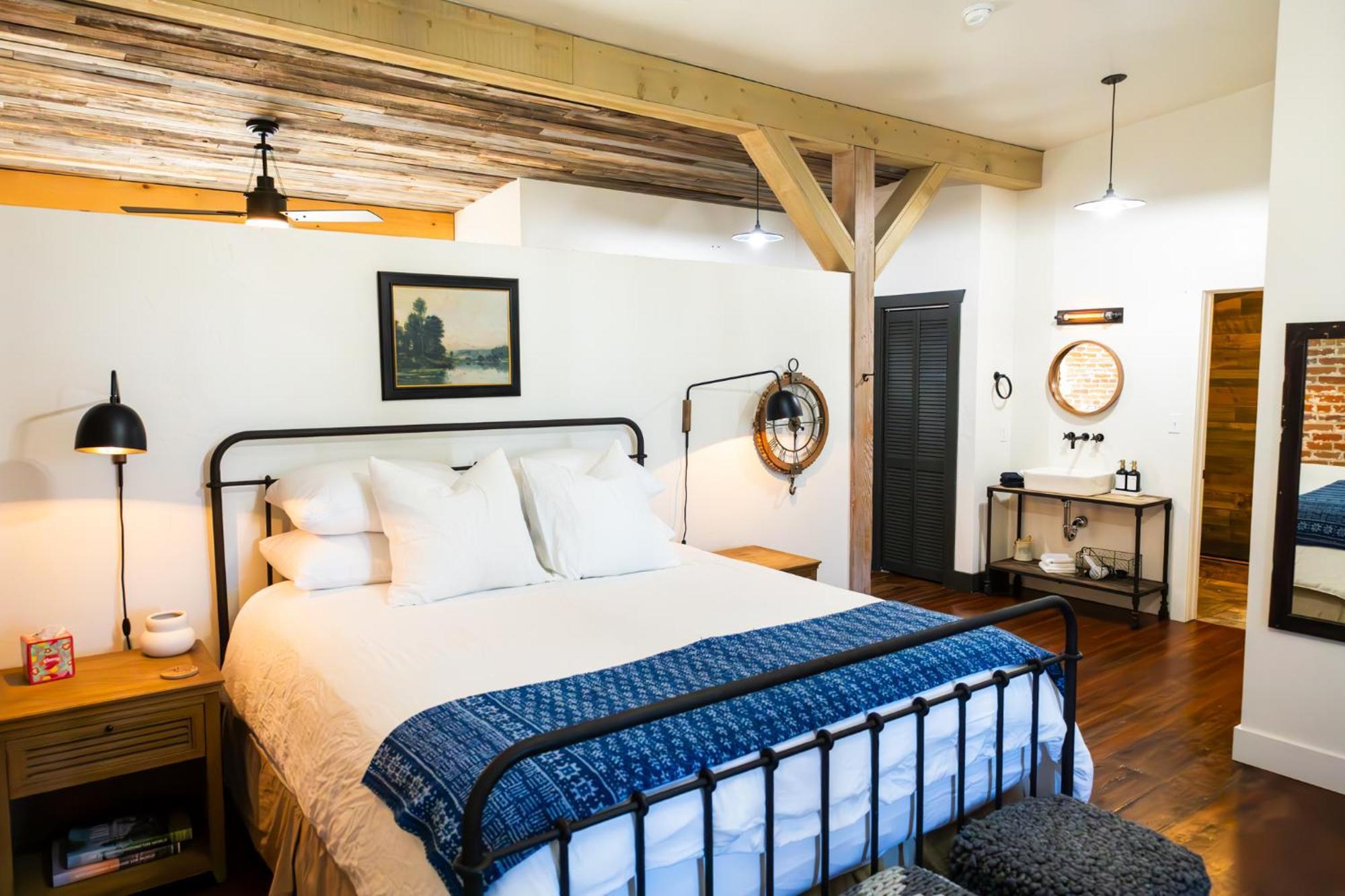 Lander Millhouse Hotel Buitenkant foto