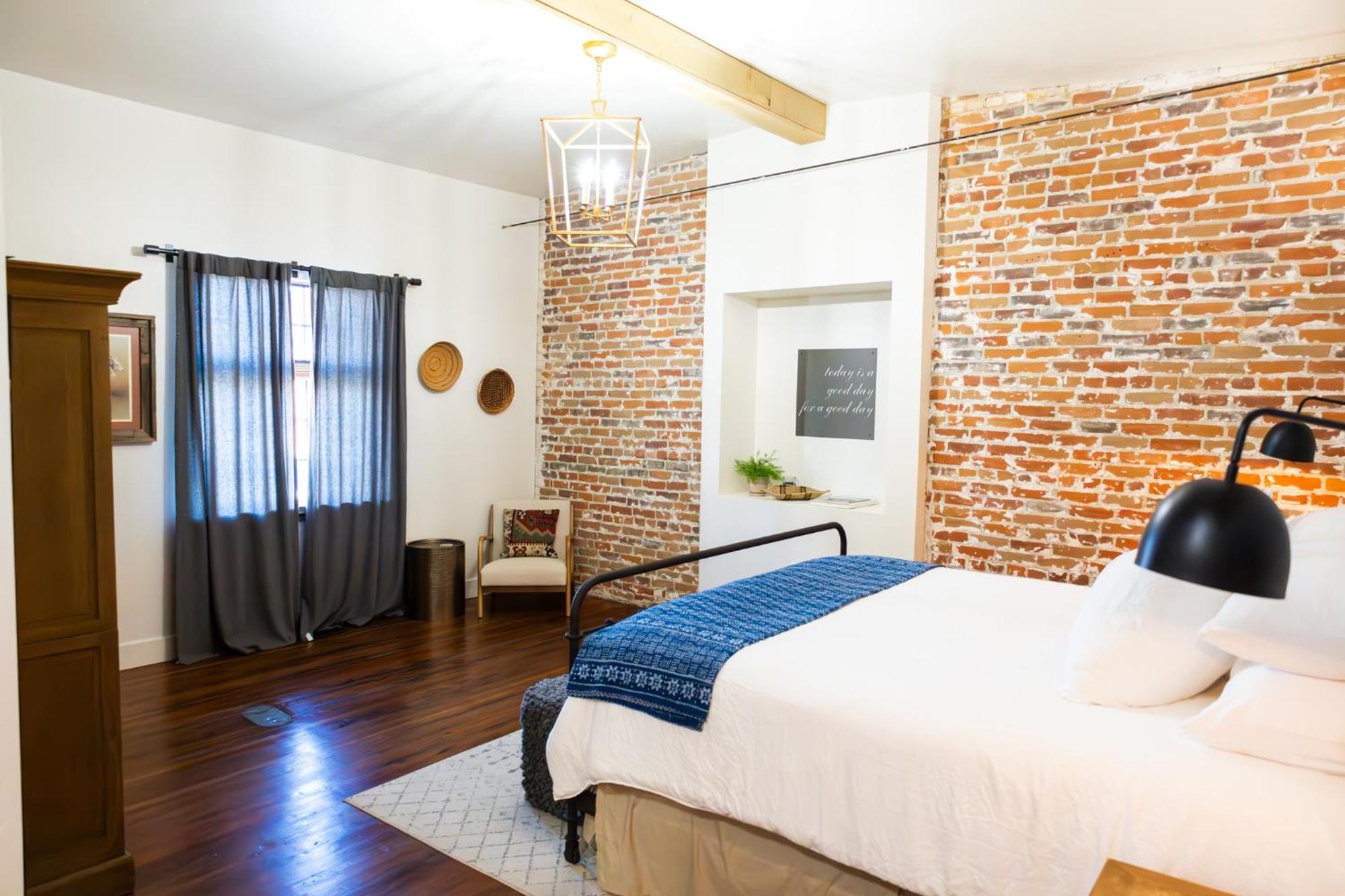 Lander Millhouse Hotel Buitenkant foto