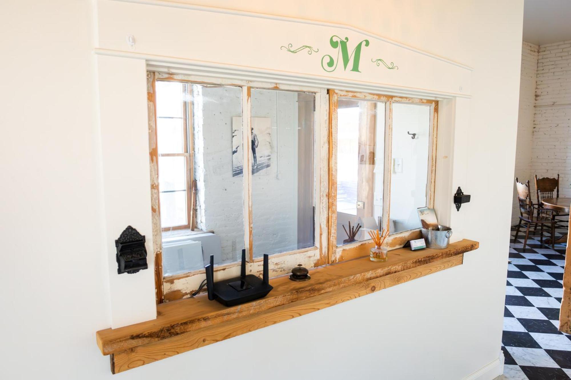 Lander Millhouse Hotel Buitenkant foto